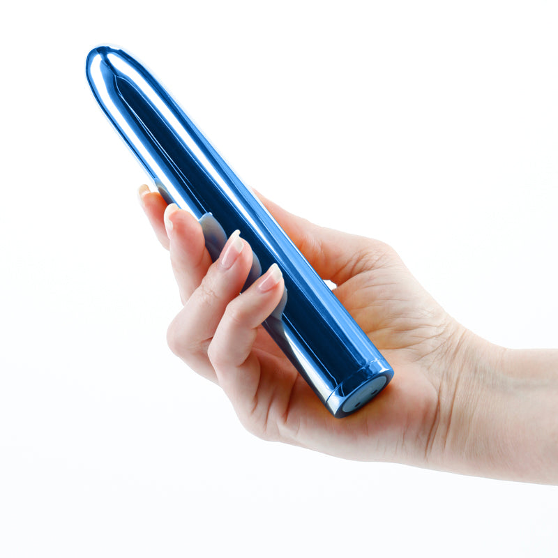 Chroma - Blue - Metallic Blue 17 cm USB Rechargeable Vibrator