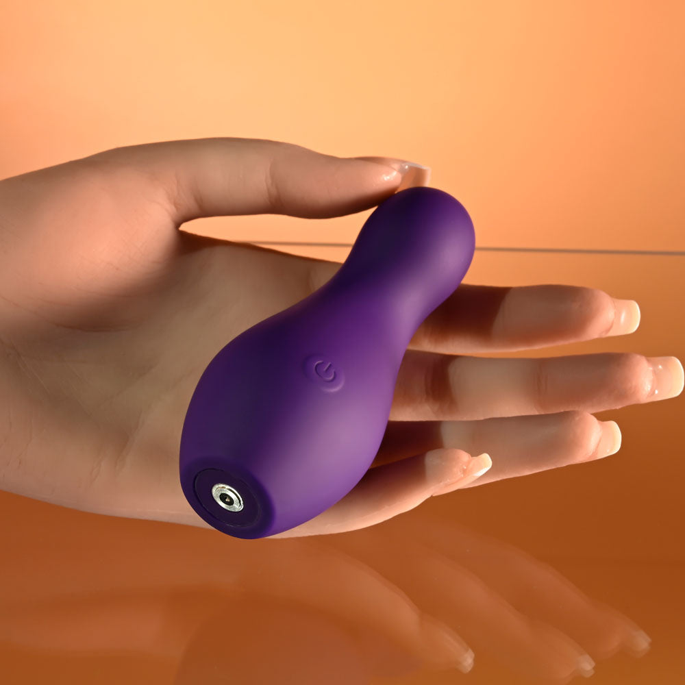 Playboy Pleasure THE JET SET - VIBRATOR - Purple 10.2 cm Vibrator with Self Charging Case